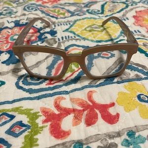 EUC!  Peepers Standing Ovation